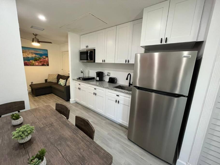 Port Saint Lucie A Little Piece Of Heaven- Peaceful Lake View Apartment- 1 Min From I95 And Turnpike Port St. Lucie ภายนอก รูปภาพ