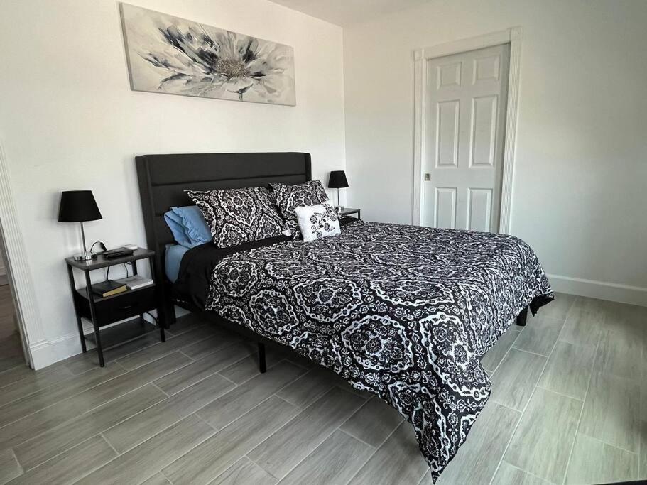 Port Saint Lucie A Little Piece Of Heaven- Peaceful Lake View Apartment- 1 Min From I95 And Turnpike Port St. Lucie ภายนอก รูปภาพ