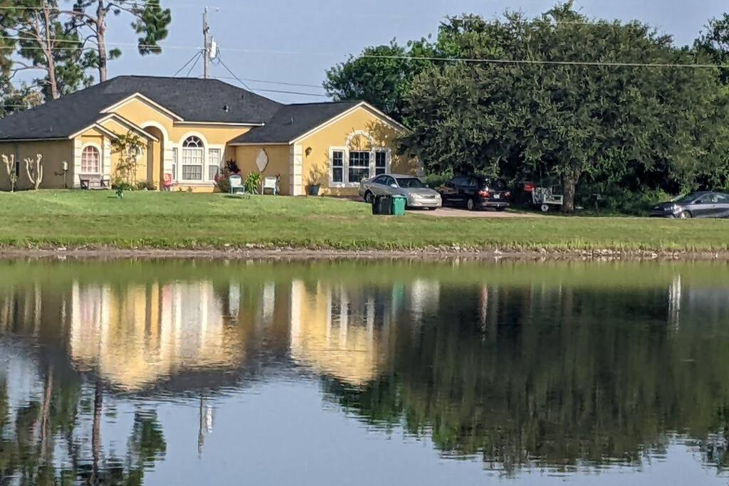 Port Saint Lucie A Little Piece Of Heaven- Peaceful Lake View Apartment- 1 Min From I95 And Turnpike Port St. Lucie ภายนอก รูปภาพ