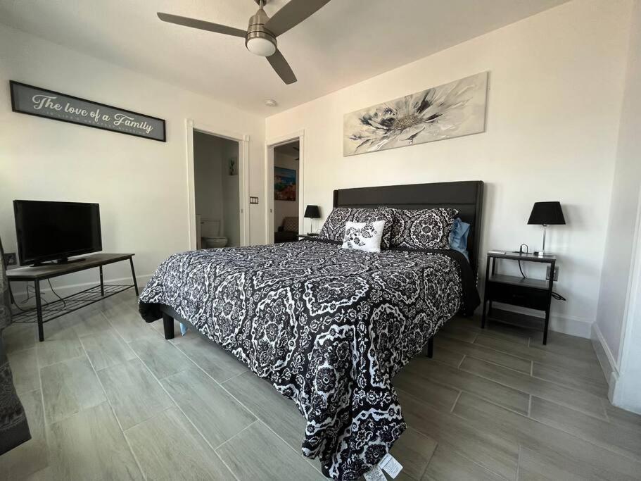 Port Saint Lucie A Little Piece Of Heaven- Peaceful Lake View Apartment- 1 Min From I95 And Turnpike Port St. Lucie ภายนอก รูปภาพ